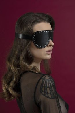 Маска на глаза с заклепками Feral Feelings - Blindfold Mask, натуральная кожа, черная 1259127429 фото