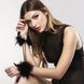 Пушистые наручники Bijoux Indiscrets Za za zu - feahter handcuffs, перьевые, подарочная упаковка 1571358020 фото 7